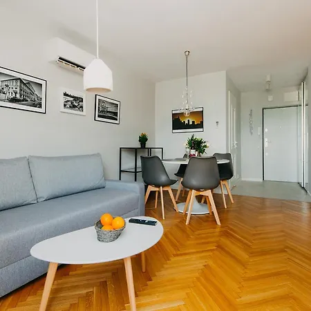 Shortstaypoland Mokotowska * Варшава