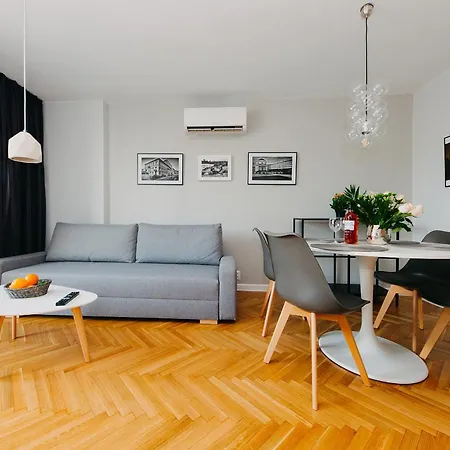 Shortstaypoland Mokotowska Апартаменты *