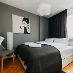 Shortstaypoland Mokotowska